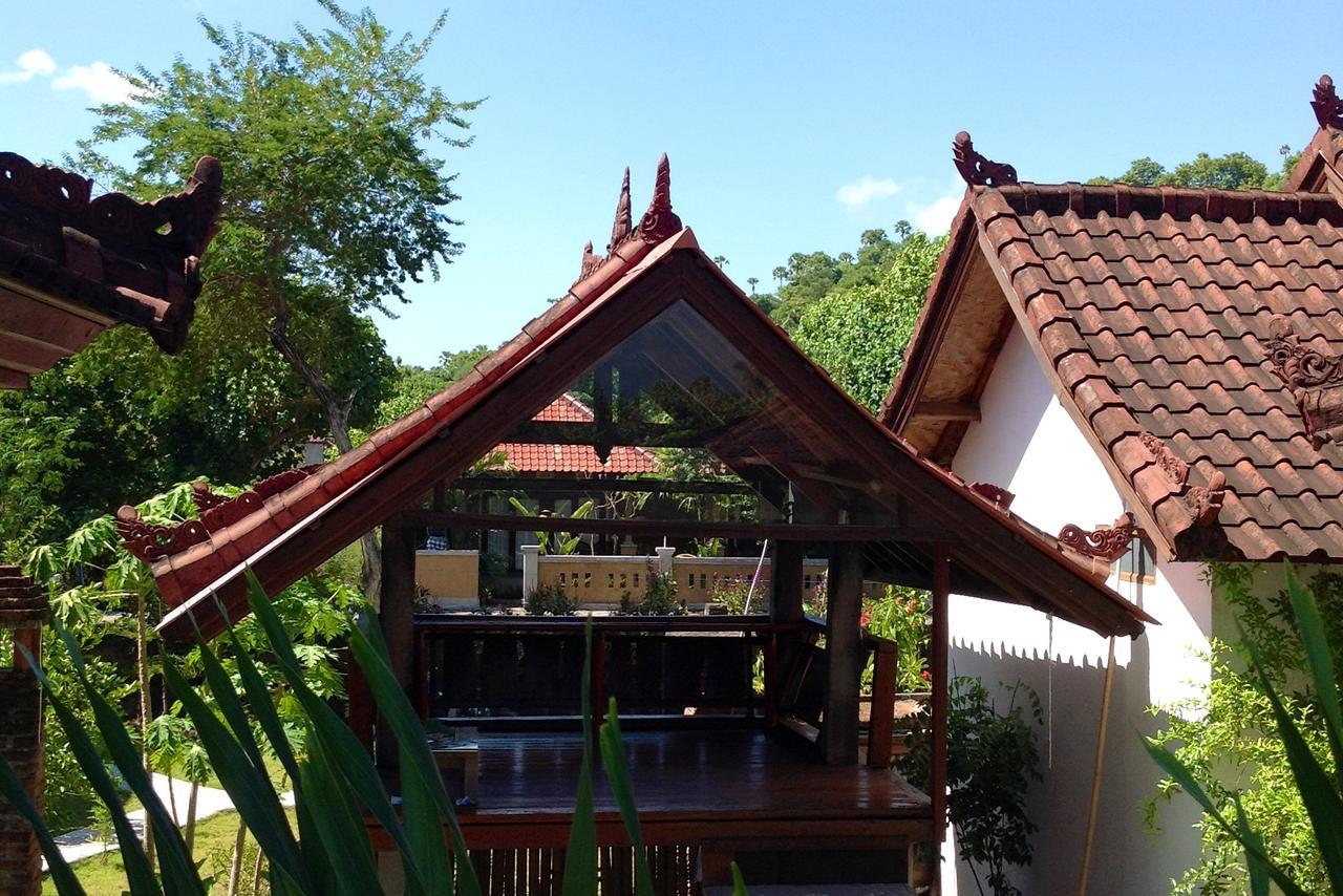 Lily Amed Beach Bungalows Hotel Ngoại thất bức ảnh